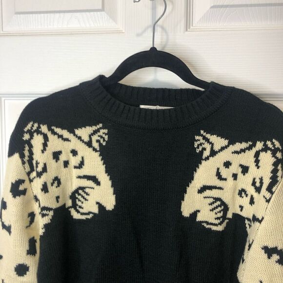 Angashion black and cream twin cheetahs king sleeve sweaters, size small - Picture 3 of 14